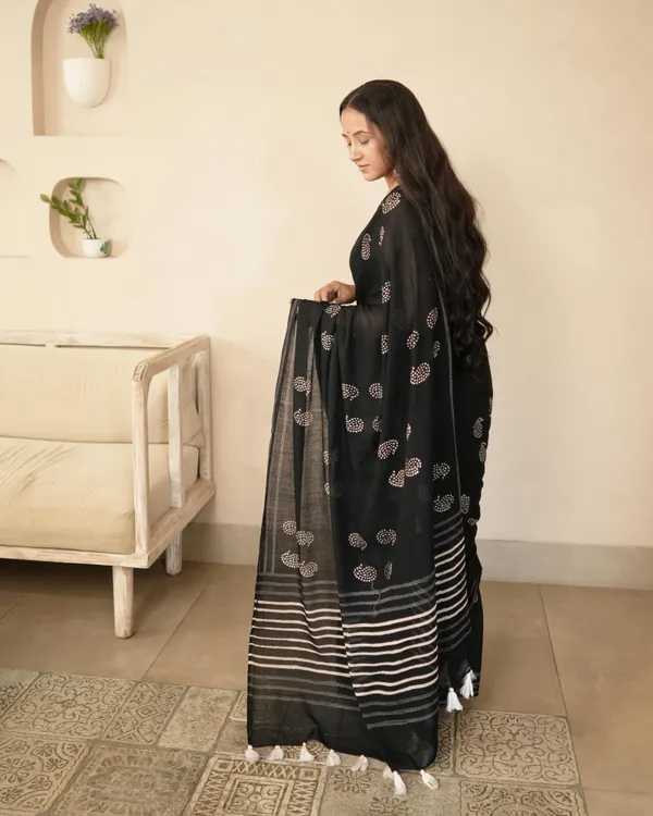 Multicolour_Cotton_Paisley_Hblock_Print_Moonga_Saree_With_Tassels_For_Women